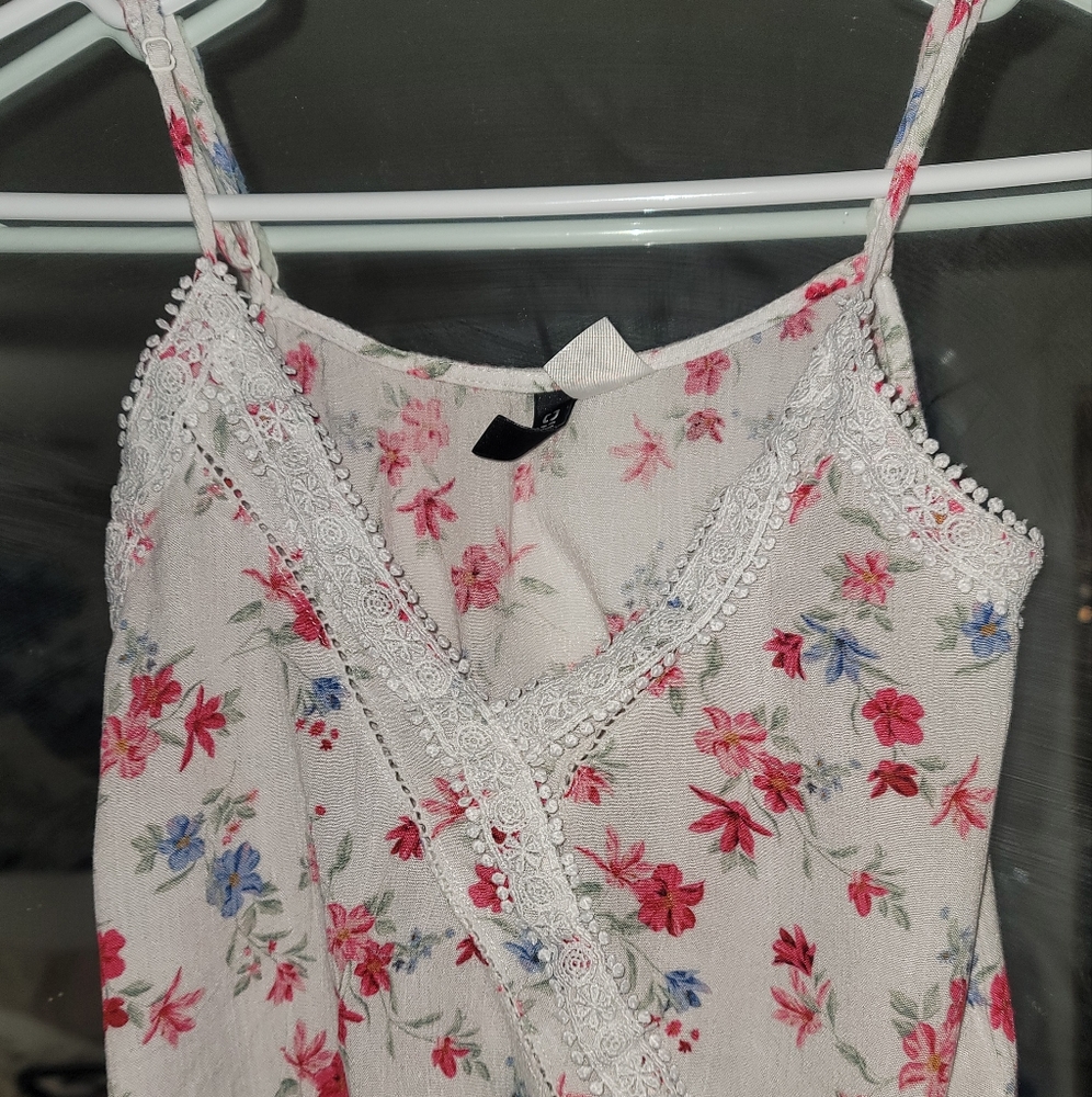Floral H&M crop top
